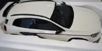 Mercedes-Benz Modellauto AMG GLA 1:18