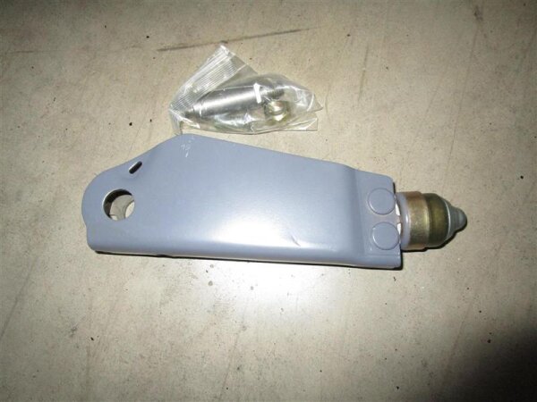 Mercedes-Benz Riegel hinten rechts