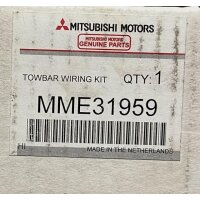 Original Mitsubishi 13-Pin Elektrosatz für Anhängerkupplung MME31959
