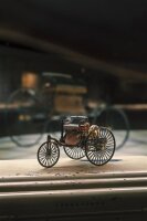 Mercedes-Benz Patent Motorwagen (1886) Modell 1:18 grün Norev Oldtimer