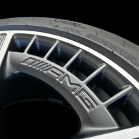 Mercedes AMG Radsatz 20 Zoll mit Michelin Pilot Alpin 5 Winterreifen DOT 3822