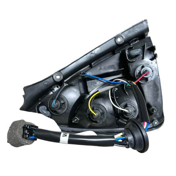 GM Daewi Nubira 1.6 B 16V 78 Kw Heckleuchte hinten rechts 96272064