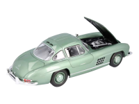 Mercedes-Benz 300 SL W198 Flügeltürer 1954–1957 Hellgrün 1:18 Norev – B66040673
