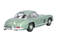 Mercedes-Benz 300 SL W198 Flügeltürer 1954–1957 Hellgrün 1:18 Norev – B66040673