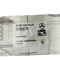 Mercedes-Benz E-Klasse CLS-Klasse Bremsbelagsatz vorne A0074207620