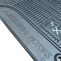Mitsubishi L200 Gummi Fußmatten Set Allwettermatten 4-teilig MZ314904