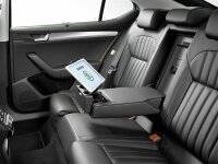 Skoada Multimedia-Halter / Tablet-Halter